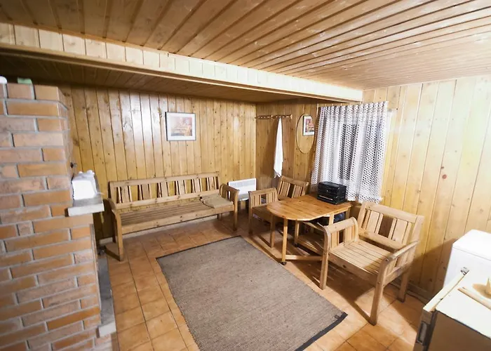 منتزه العطل Vaerava Farm Pidula